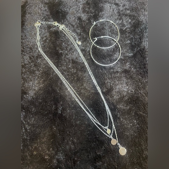 Lauren Conrad Triple Layered Necklace and Hoop Earring Set - Picture 4 of 5